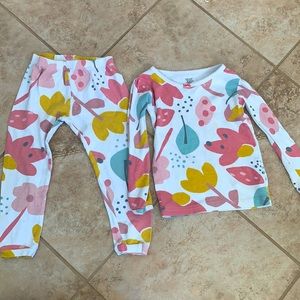 🎉10 for $10🎉 Carter’s pjs 2T floral pj set long sleeve pajama set toddler girl